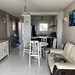Apartment : T2 En Bord De Avec Parking - Fr-1-738-40 Vaux-sur-Mer